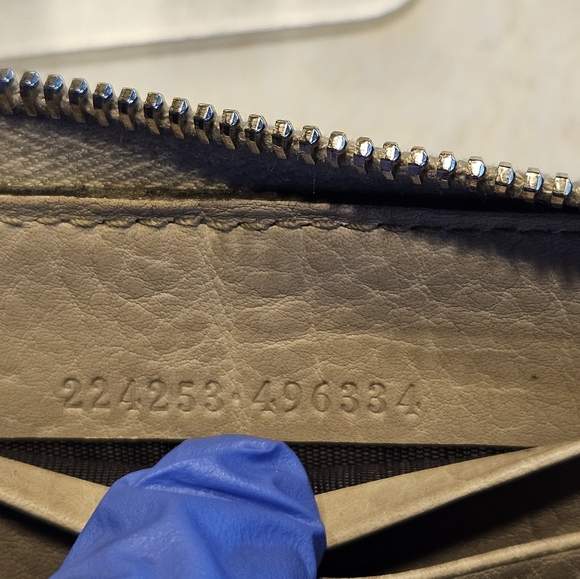 GUCCI DIAMANTE Zip Around Wallet Bamboo Tassel Silver Satin - Picture 11 of 16